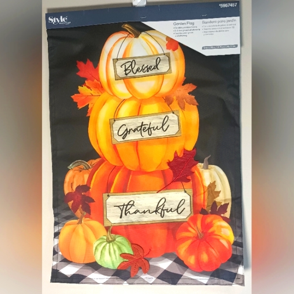 Style Selections Blessed Grateful Thankful Garden Flag NWT 12.5in X 18in Durable